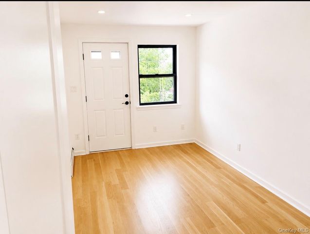 2805 21st Avenue, Astoria, NY 11105