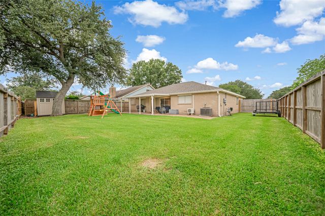 2802 Park Meadows Avenue, Deer Park, TX 77536