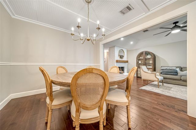 2802 Park Meadows Avenue, Deer Park, TX 77536