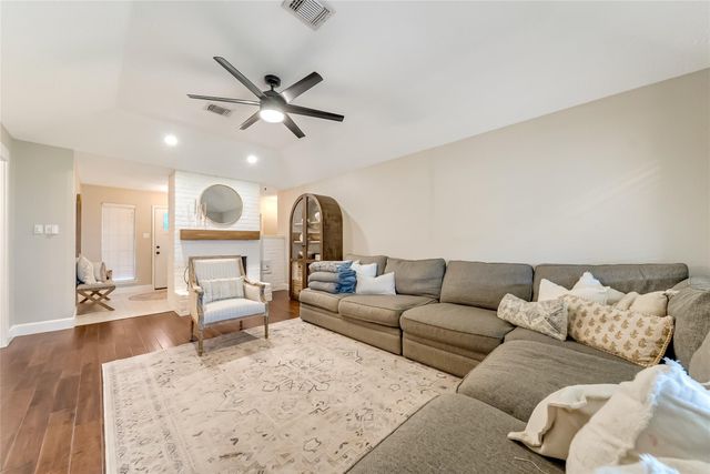 2802 Park Meadows Avenue, Deer Park, TX 77536