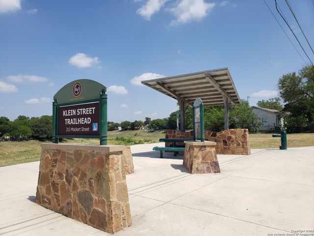 205 W LAMBERT ST, San Antonio, TX 78204