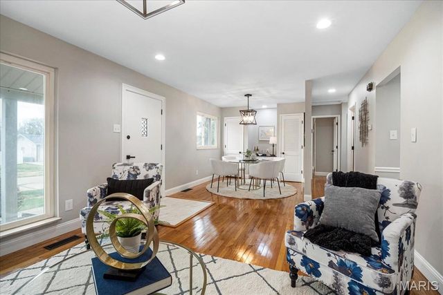 4501 Conleth Drive, St Louis, MO 63129