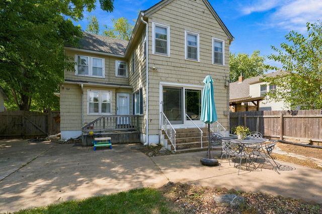636 N Crestway St, Wichita, KS 67208