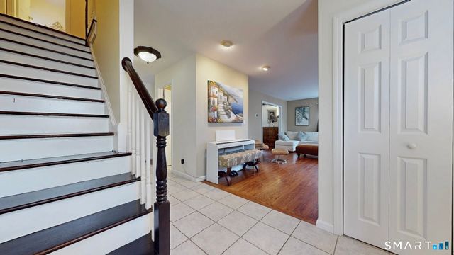 18 Amber Lane, Milford, CT 06460