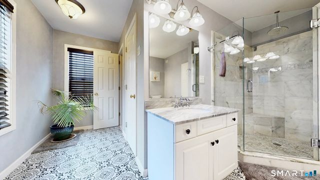 18 Amber Lane, Milford, CT 06460