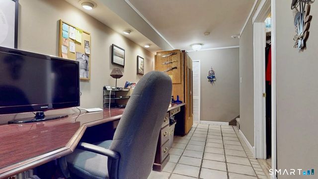 18 Amber Lane, Milford, CT 06460