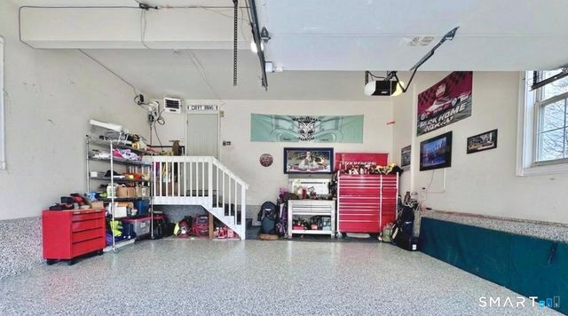 18 Amber Lane, Milford, CT 06460