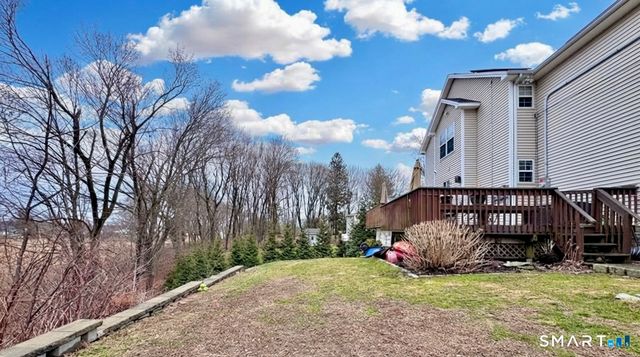 18 Amber Lane, Milford, CT 06460