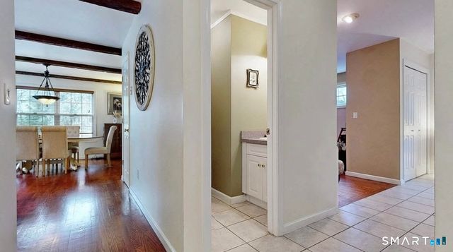 18 Amber Lane, Milford, CT 06460