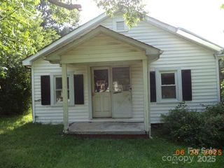 1374 Circle Drive, China Grove, NC 28023