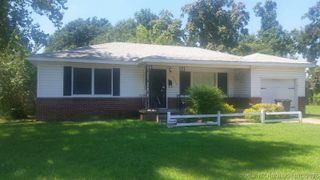 5250 S St Louis Avenue, Tulsa, OK 74105