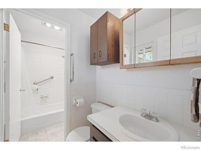 2011 Abeyta Court, Loveland, CO 80538