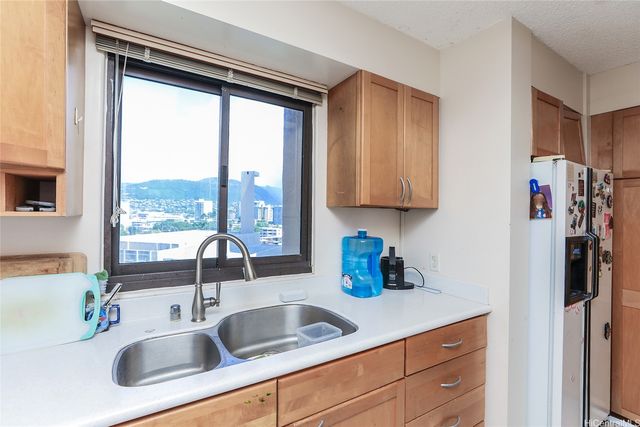 583 Kamoku Street DH1001, Honolulu, HI 96826