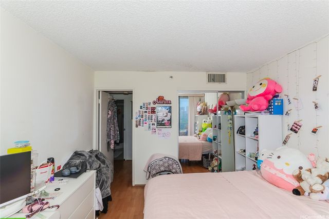 583 Kamoku Street DH1001, Honolulu, HI 96826