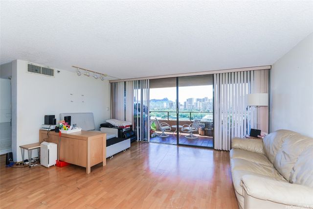 583 Kamoku Street DH1001, Honolulu, HI 96826