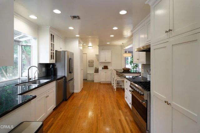 2067 E Woodlyn Road, Pasadena, CA 91104