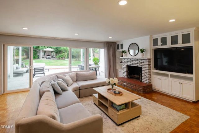 2067 E Woodlyn Road, Pasadena, CA 91104