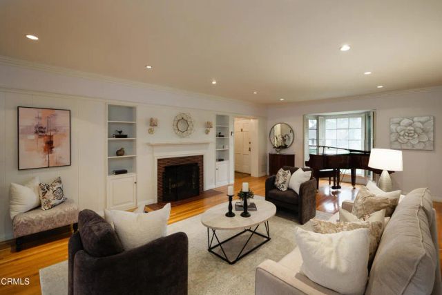 2067 E Woodlyn Road, Pasadena, CA 91104