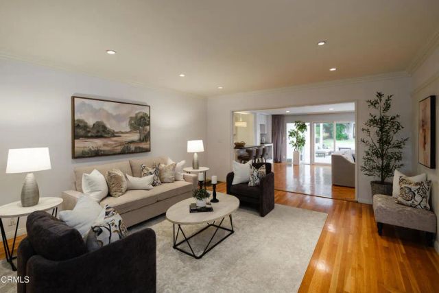 2067 E Woodlyn Road, Pasadena, CA 91104