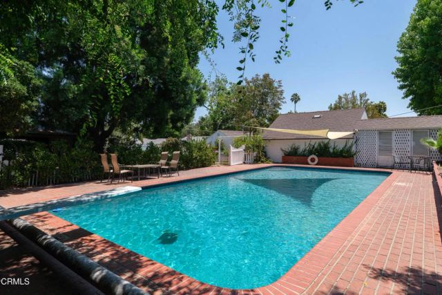 2067 E Woodlyn Road, Pasadena, CA 91104