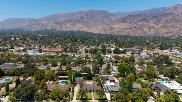 2067 E Woodlyn Road, Pasadena, CA 91104