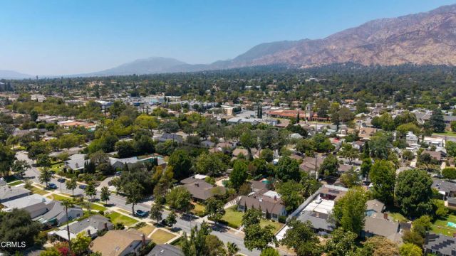2067 E Woodlyn Road, Pasadena, CA 91104