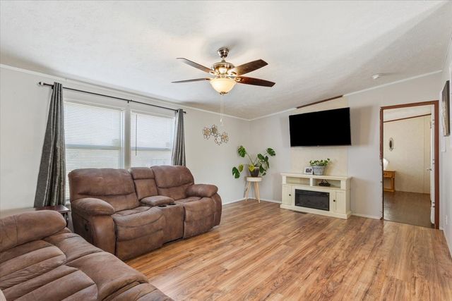 247 N Lake Street, Axtell, TX 76624