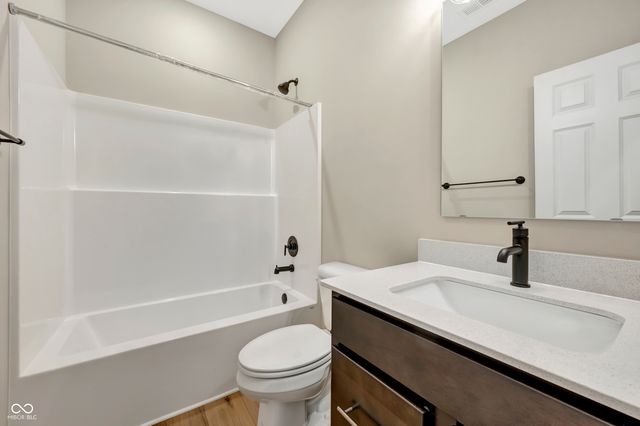 4077 Murray Drive, Mccordsville, IN 46055