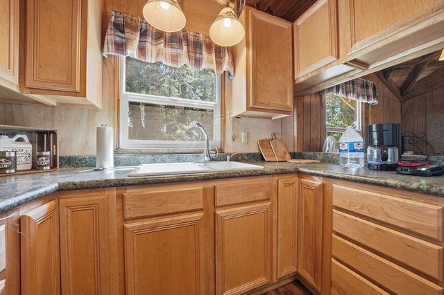 17740 Pardoes Rd, Pioneer, CA 95666