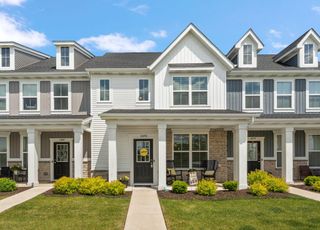 11893 Rhode Island Street, Crown Point, IN 46307