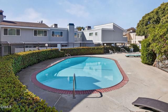 1320 San Simeon Court 4, Ventura, CA 93003