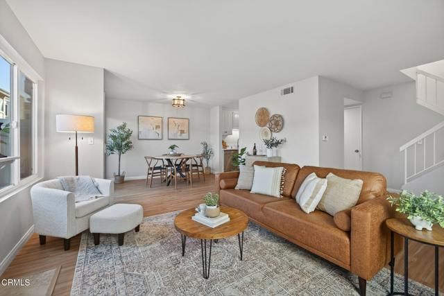 1320 San Simeon Court 4, Ventura, CA 93003