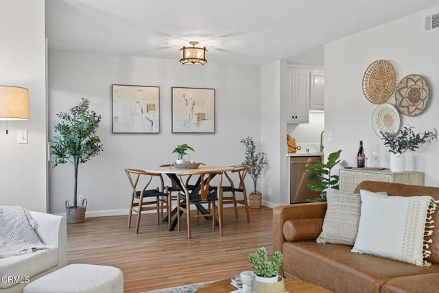 1320 San Simeon Court 4, Ventura, CA 93003