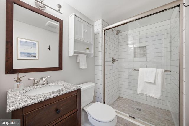 428 N PARK DR, Arlington, VA 22203
