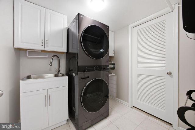 428 N PARK DR, Arlington, VA 22203