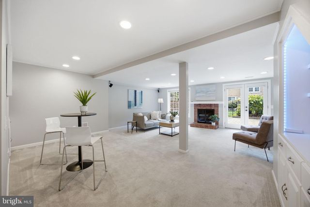 428 N PARK DR, Arlington, VA 22203