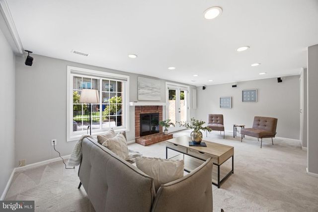 428 N PARK DR, Arlington, VA 22203