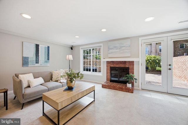 428 N PARK DR, Arlington, VA 22203