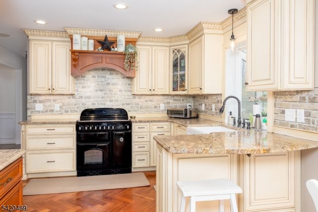 122 Forest Dr, Lebanon Twp., NJ 08826