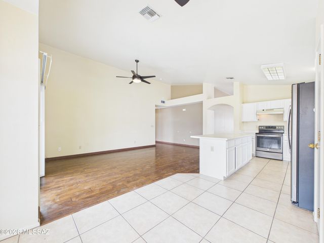 2550 W Blaine Court, Tucson, AZ 85745