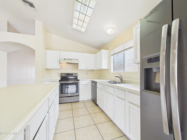 2550 W Blaine Court, Tucson, AZ 85745