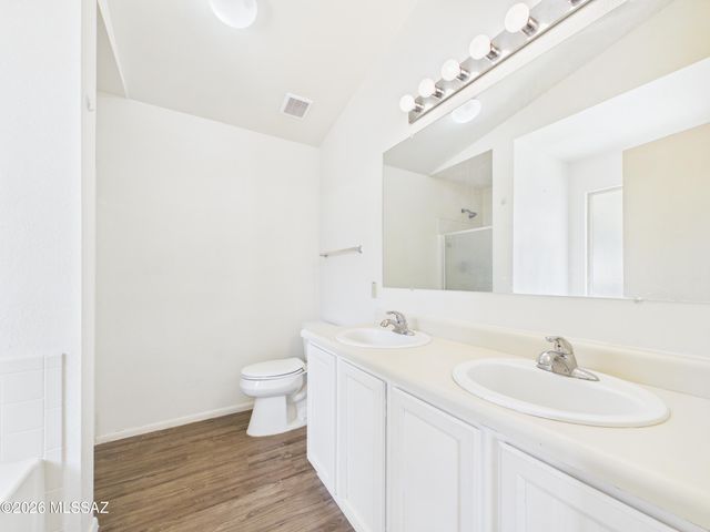 2550 W Blaine Court, Tucson, AZ 85745
