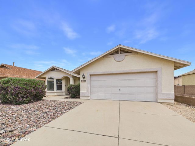 2550 W Blaine Court, Tucson, AZ 85745
