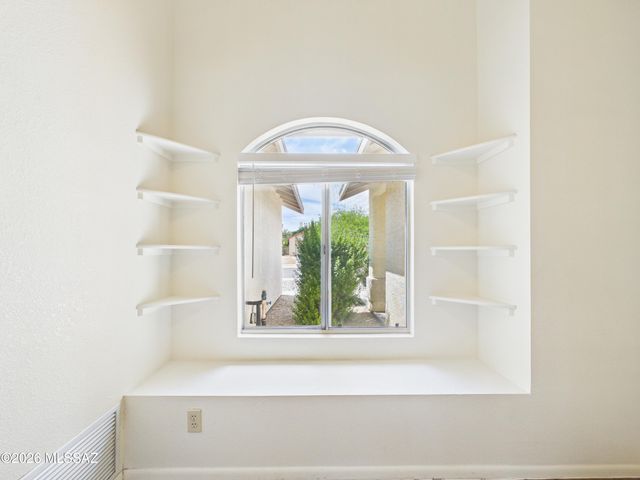 2550 W Blaine Court, Tucson, AZ 85745