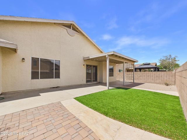 2550 W Blaine Court, Tucson, AZ 85745