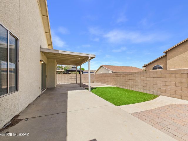 2550 W Blaine Court, Tucson, AZ 85745