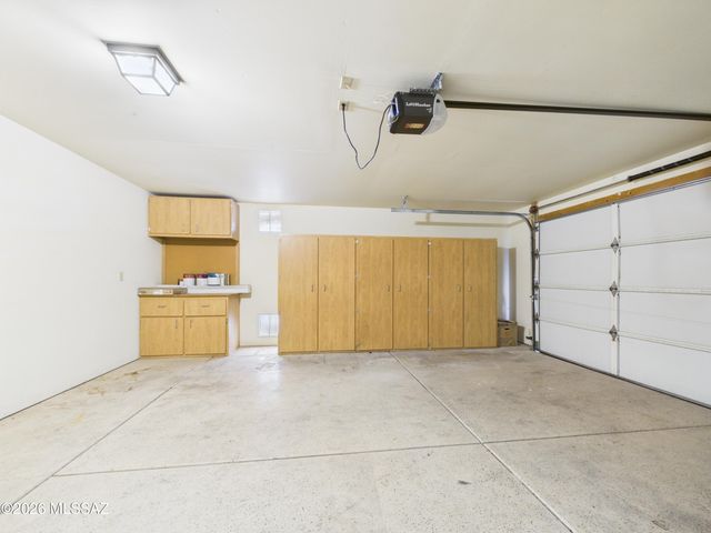 2550 W Blaine Court, Tucson, AZ 85745