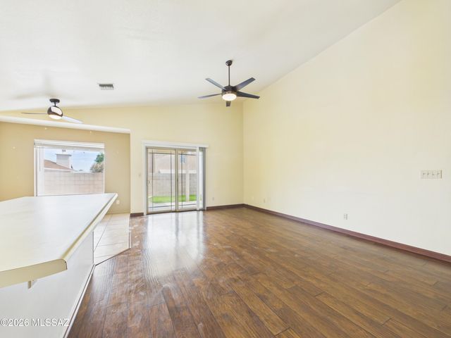 2550 W Blaine Court, Tucson, AZ 85745