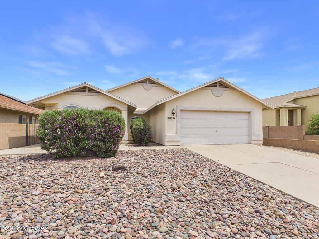2550 W Blaine Court, Tucson, AZ 85745