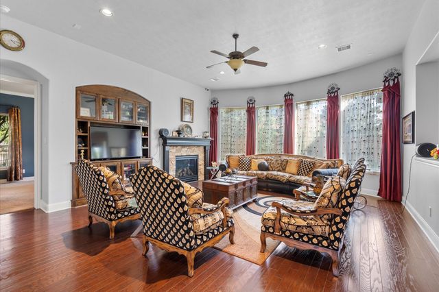 18703 S Bee Cave Springs Circle, Cypress, TX 77433